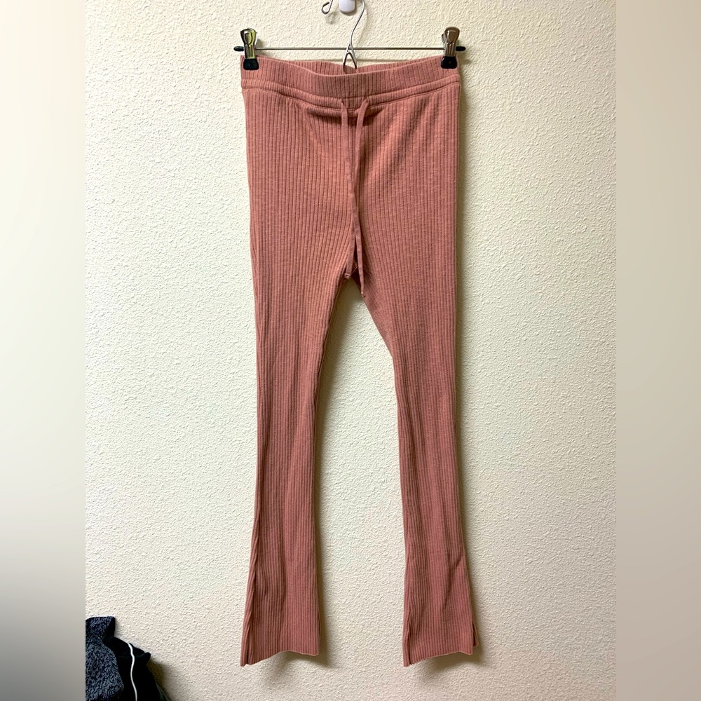 H&M Ribbed Pink Flare Knit Pant Size Small